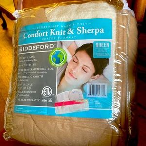 NEVER USED! Biddeford Knit & Sherpa Queen Dual Control Heated Blanket (Taupe)